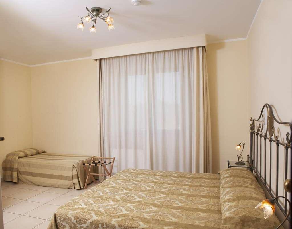Hotel Villa Fiorita 길라노바리도 객실 사진