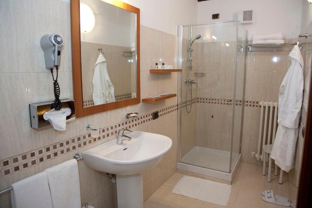 Hotel Villa Fiorita 길라노바리도 객실 사진