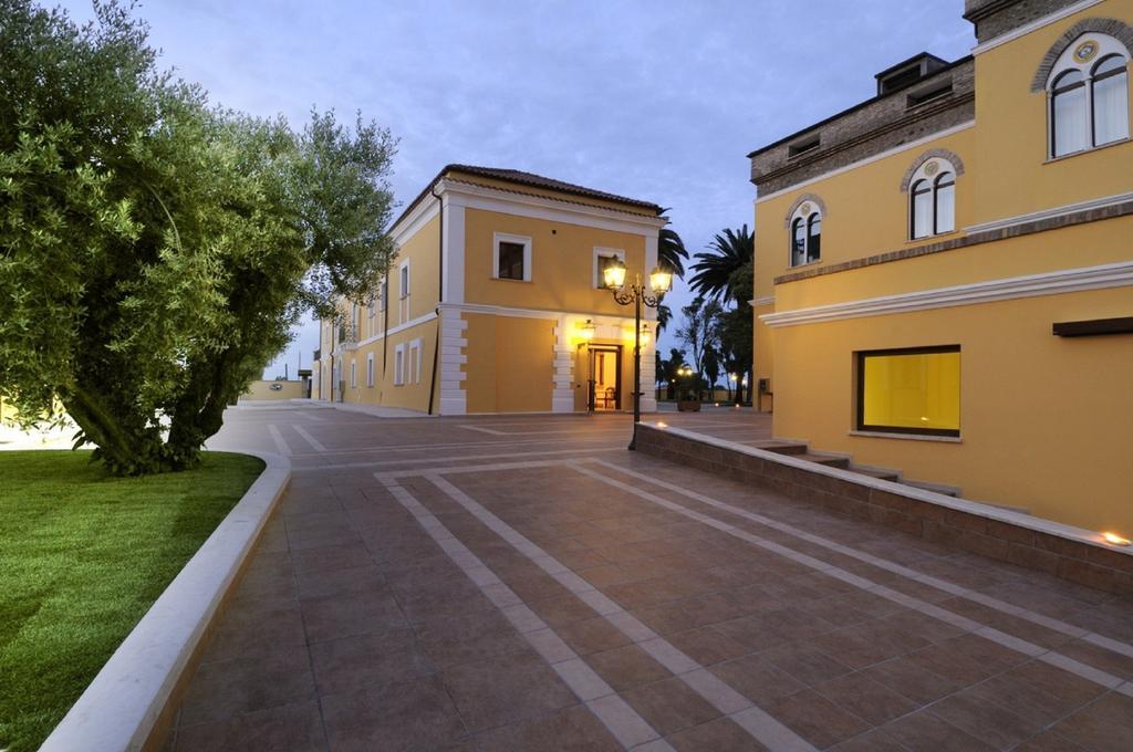 Hotel Villa Fiorita 길라노바리도 외부 사진