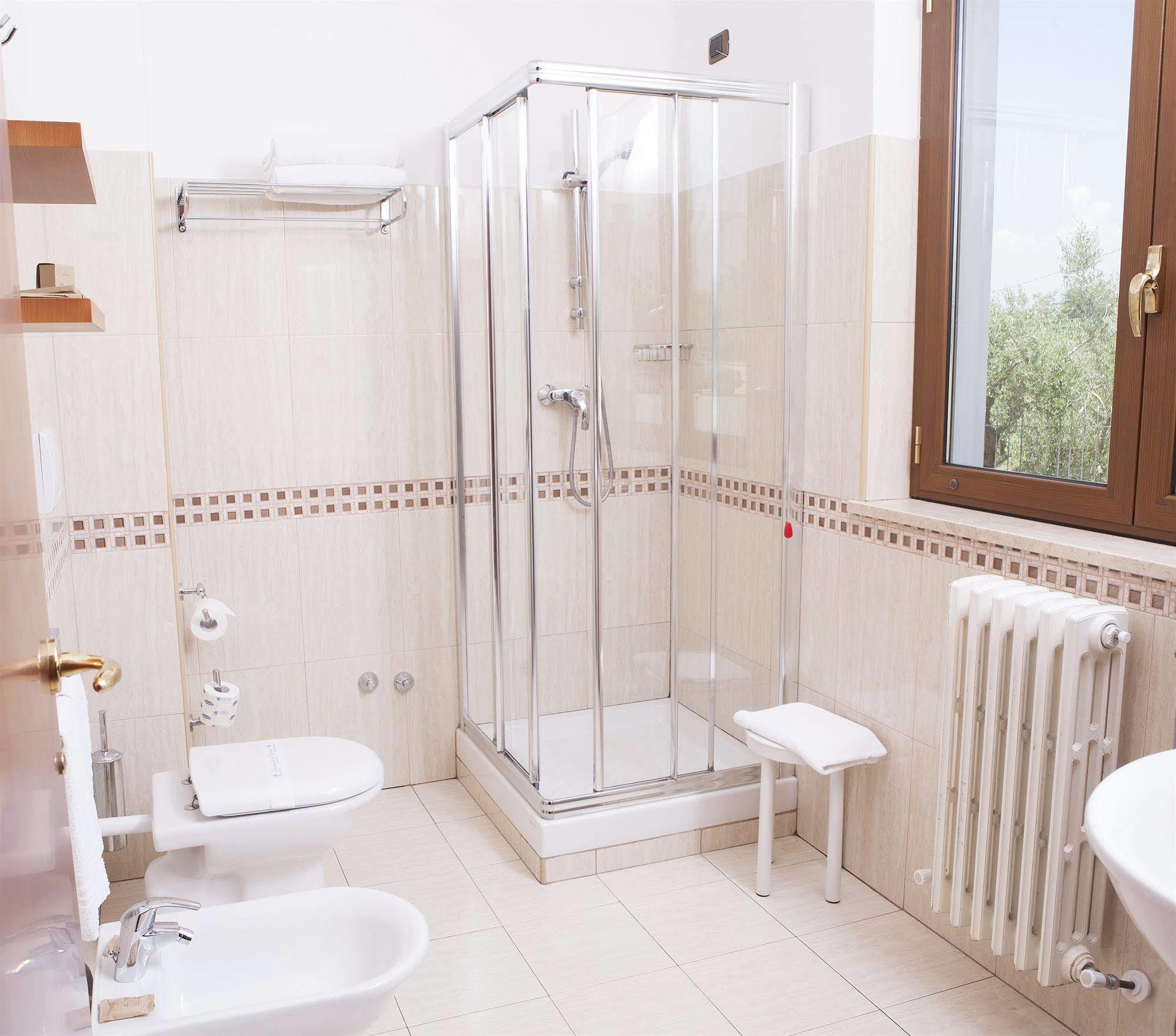 Hotel Villa Fiorita 길라노바리도 외부 사진